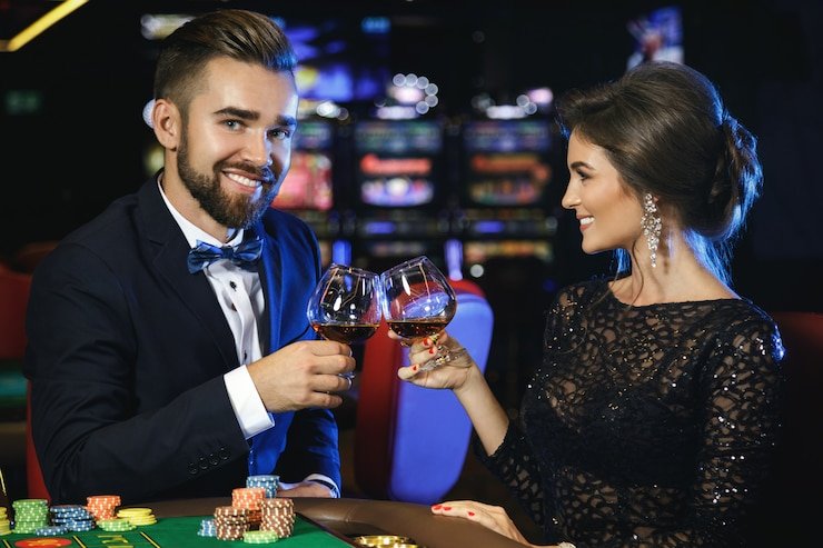 Tampilan meja Live Roulette king 99 dengan dealer dan roda roulette